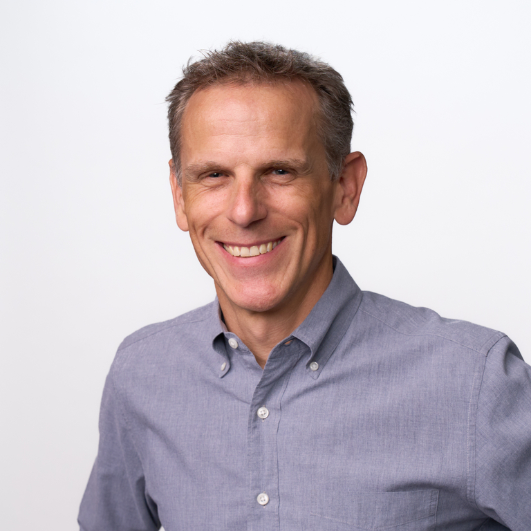 Josh Weinrobe Headshot